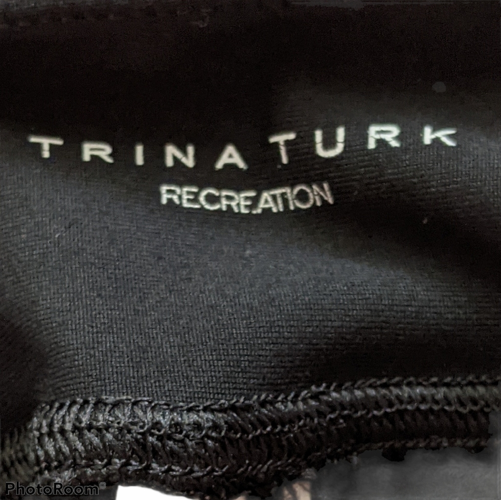 4/$25  Trina Turk work out Capris XS - Picture 7 of 9